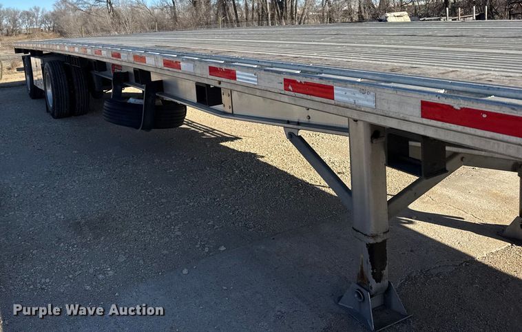 image for item FB0592 2021 Doonan  flatbed trailer