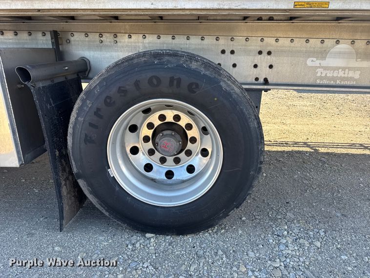 image for item FB0592 2021 Doonan  flatbed trailer