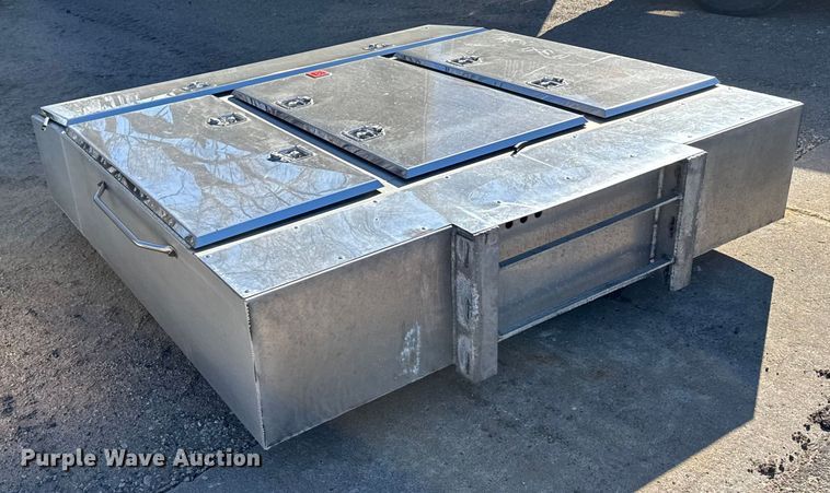 image for item FB0593 Brunfab headache truck cabinet