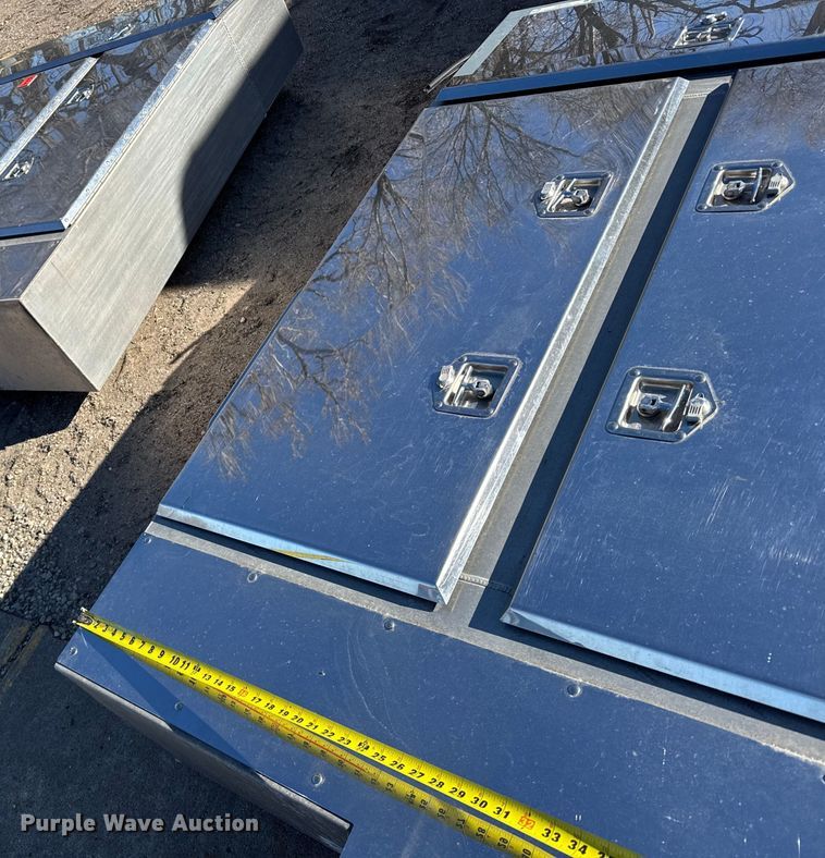 image for item FB0593 Brunfab headache truck cabinet