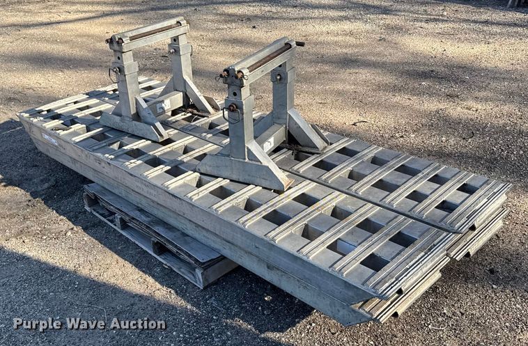 image for item FB0596 (4) drop deck trailer ramps with connector