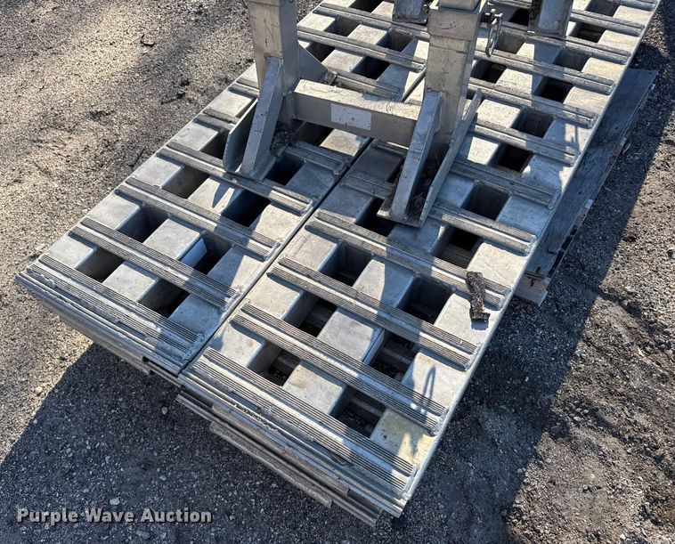 image for item FB0596 (4) drop deck trailer ramps with connector