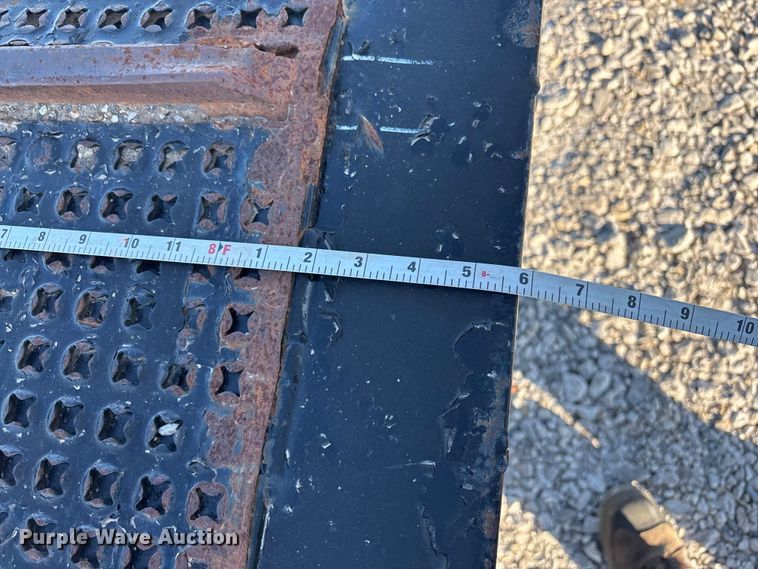 image for item FI0120 2001 Trail King TK70HT-482 Equipment Trailer