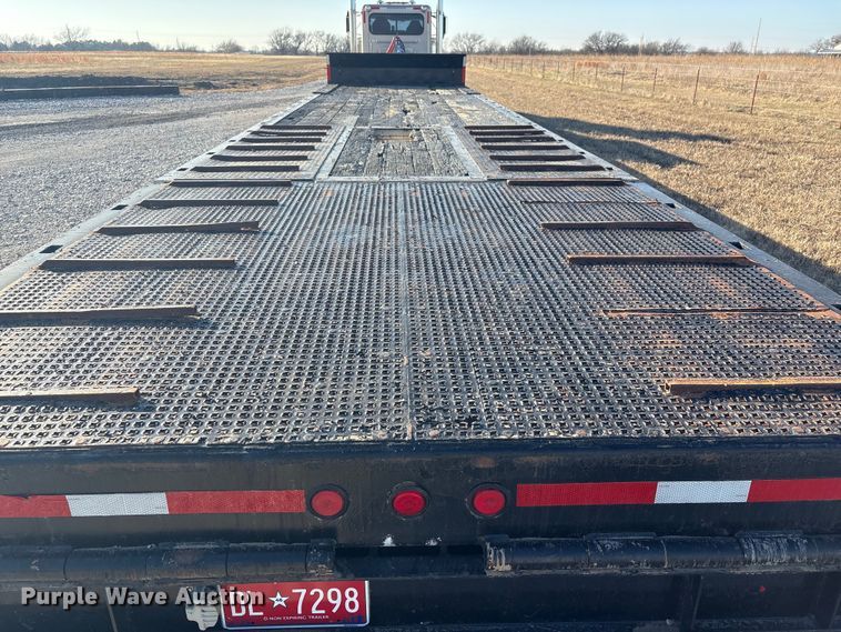 image for item FI0120 2001 Trail King TK70HT-482 Equipment Trailer