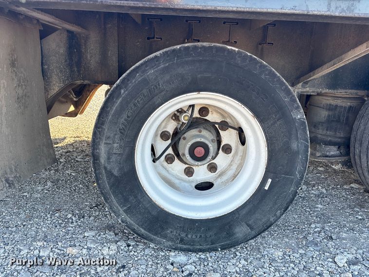 image for item FI0120 2001 Trail King TK70HT-482 Equipment Trailer