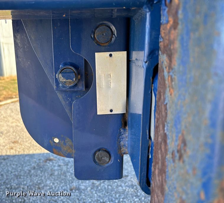 image for item FI1572 2010 International DuraStar 4300 flatbed truck