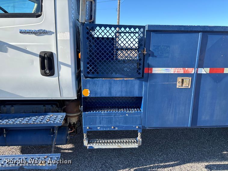 image for item FI1572 2010 International DuraStar 4300 flatbed truck