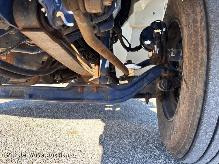 image for item FI1572 2010 International DuraStar 4300 flatbed truck