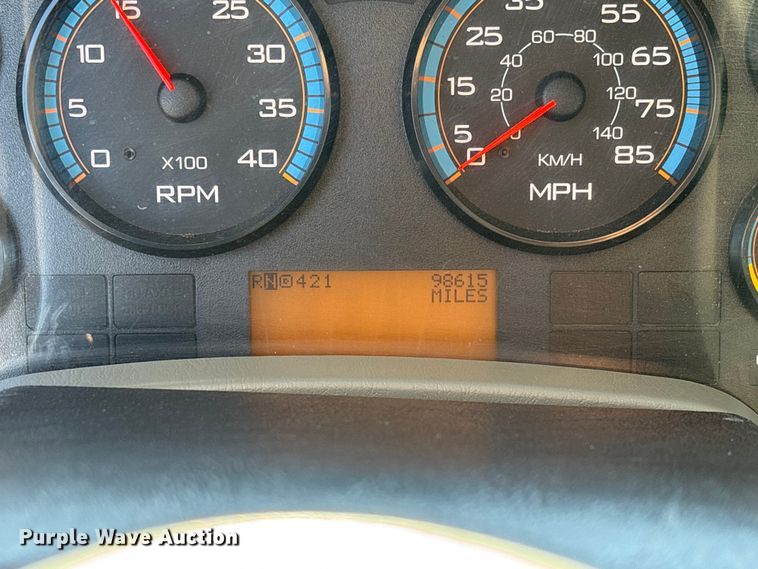 image for item FI1572 2010 International DuraStar 4300 flatbed truck