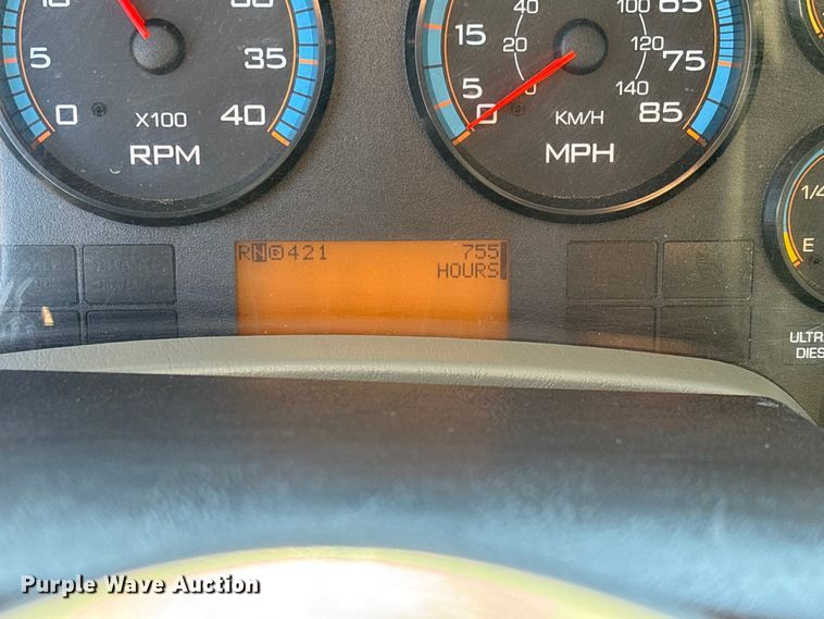 image for item FI1572 2010 International DuraStar 4300 flatbed truck