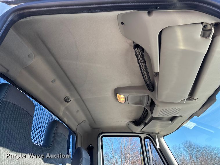 image for item FI1572 2010 International DuraStar 4300 flatbed truck