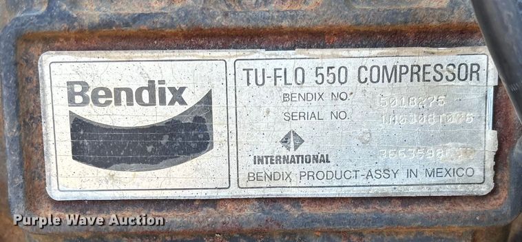 image for item FI1572 2010 International DuraStar 4300 flatbed truck