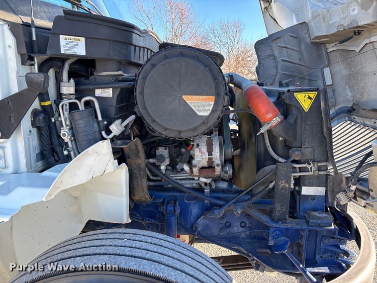 image for item FI1572 2010 International DuraStar 4300 flatbed truck