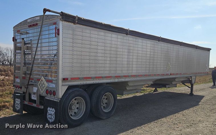 image for item FN5505 2002 Wilson Trailers DWH-400 grain trailer