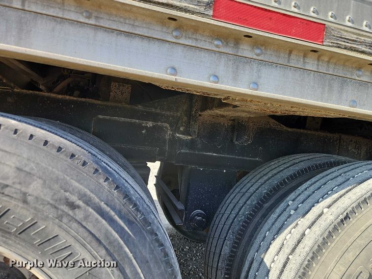 image for item FN5505 2002 Wilson Trailers DWH-400 grain trailer