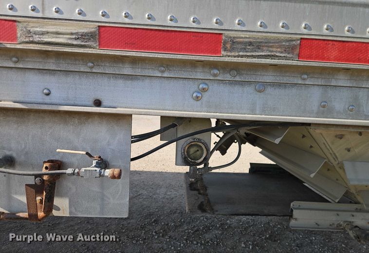 image for item FN5505 2002 Wilson Trailers DWH-400 grain trailer