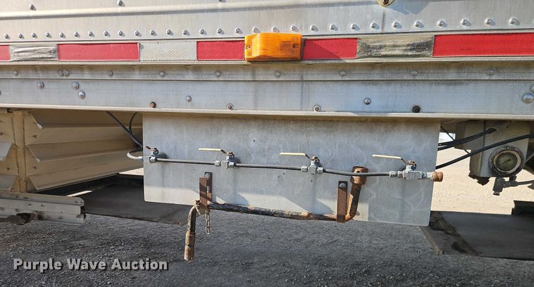 image for item FN5505 2002 Wilson Trailers DWH-400 grain trailer