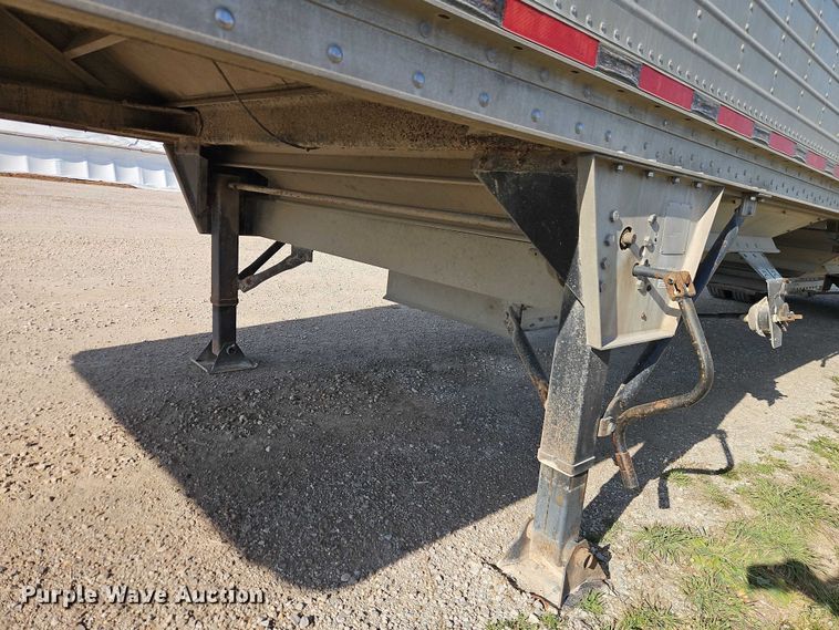 image for item FN5505 2002 Wilson Trailers DWH-400 grain trailer