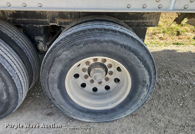 image for item FN5505 2002 Wilson Trailers DWH-400 grain trailer