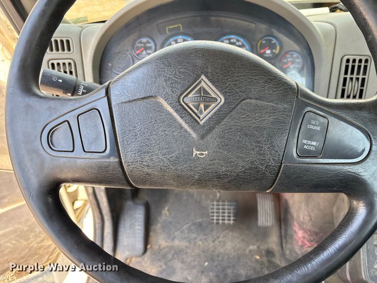 image for item YA0835 2010 International 4300 truck cab and chassis