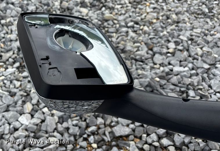 image for item YA0950 2019 Peterbilt 579 semi truck