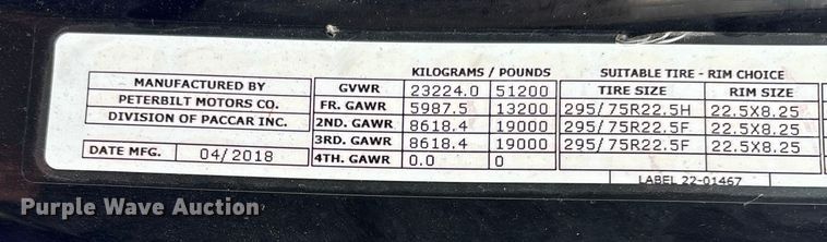 image for item YA0950 2019 Peterbilt 579 semi truck