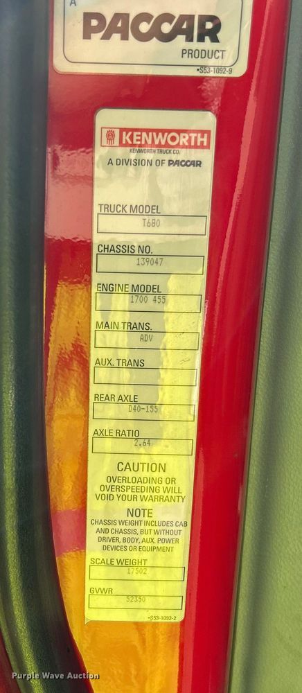 image for item YA1019 2017 Kenworth T680 semi truck