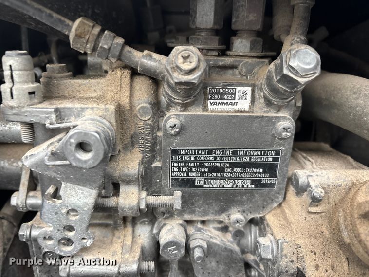 image for item YA1143 2020 Peterbilt  579 semi truck