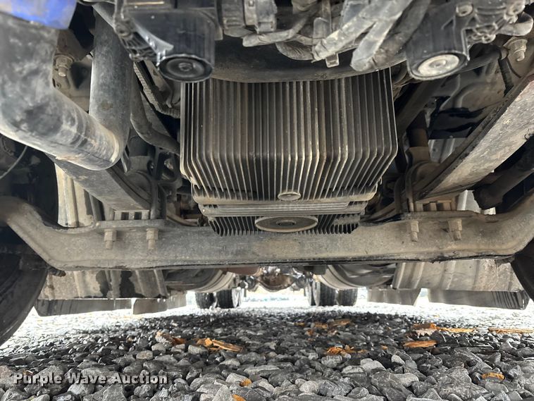 image for item YA1143 2020 Peterbilt  579 semi truck