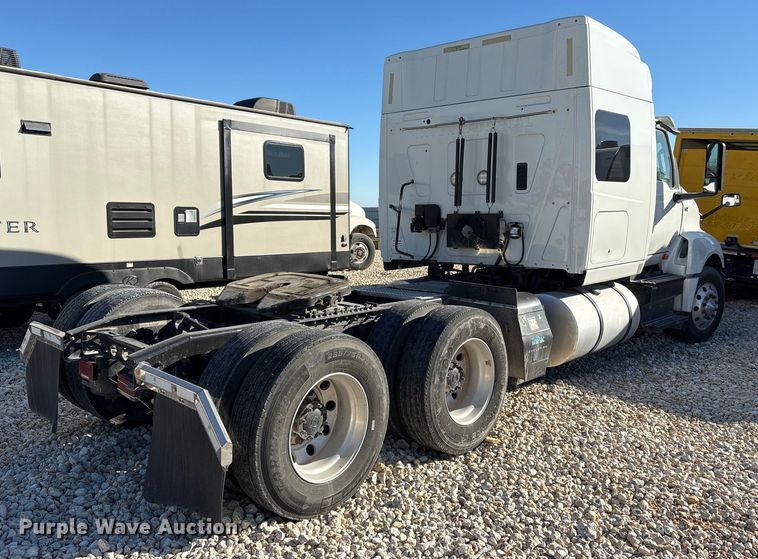 image for item YA1151 2019 International LT625 semi truck