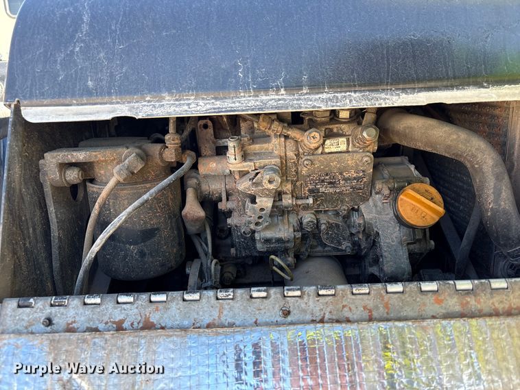 image for item YA1151 2019 International LT625 semi truck