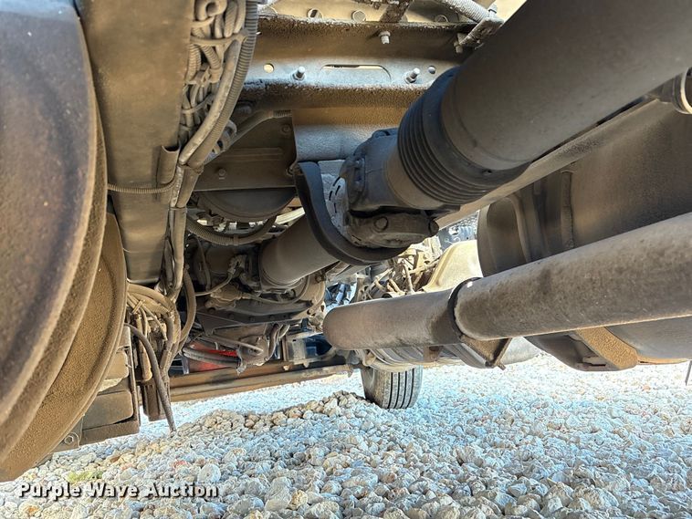 image for item YA1151 2019 International LT625 semi truck