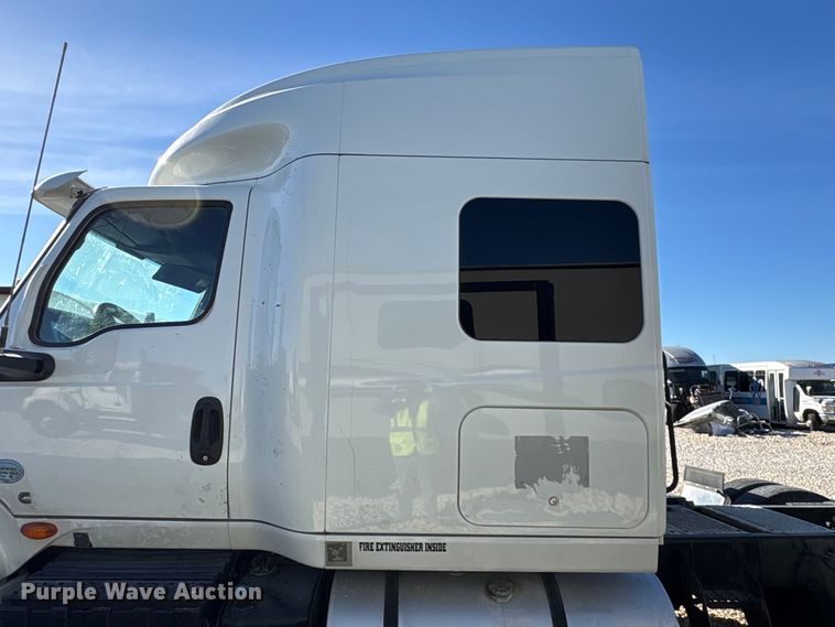 image for item YA1151 2019 International LT625 semi truck