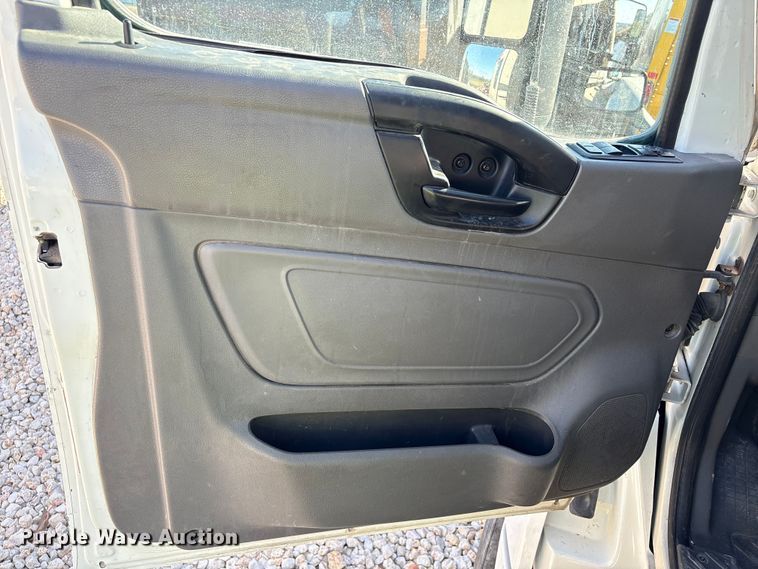 image for item YA1151 2019 International LT625 semi truck