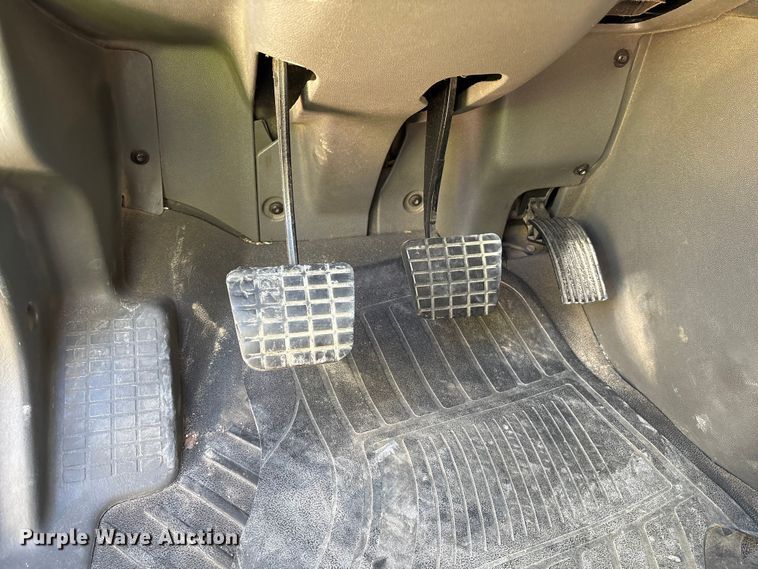 image for item YA1151 2019 International LT625 semi truck