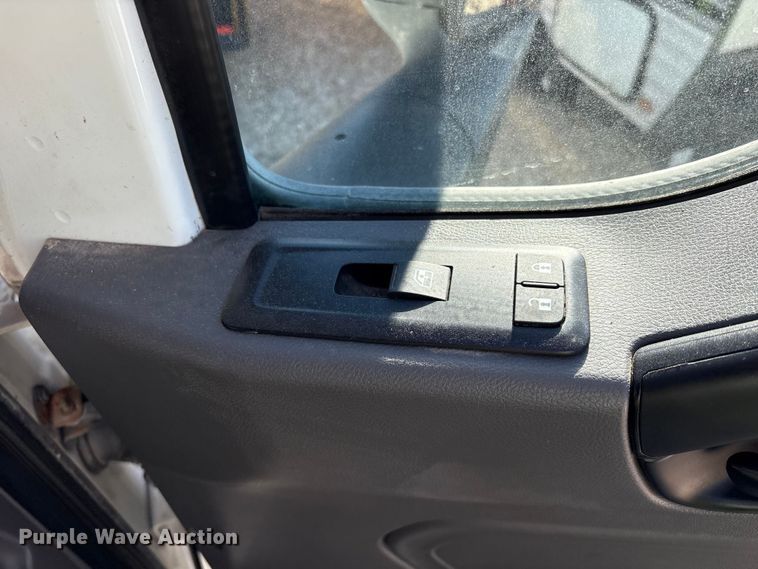 image for item YA1151 2019 International LT625 semi truck