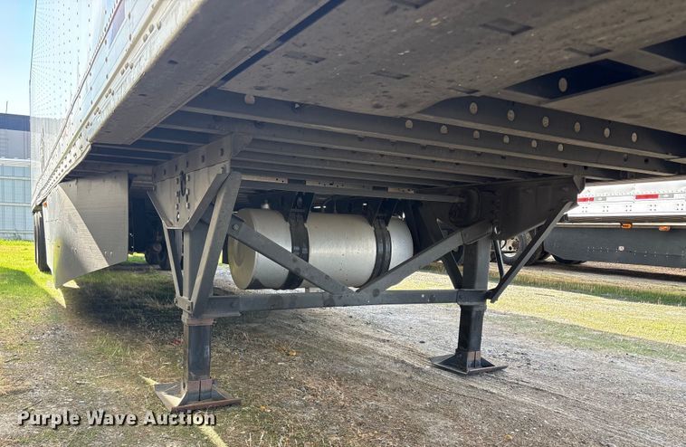 image for item YA1369 2017 CIMC 1RLR5305 refrigerated van trailer