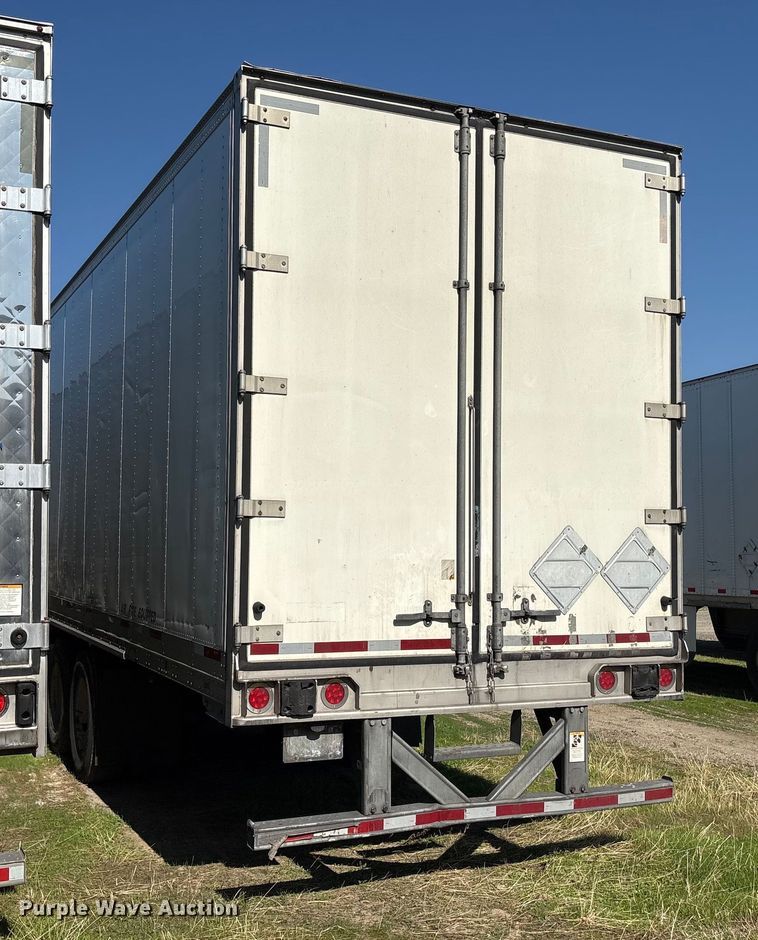image for item YA1370 2017 CIMC 1RLR5505 refrigerated van trailer