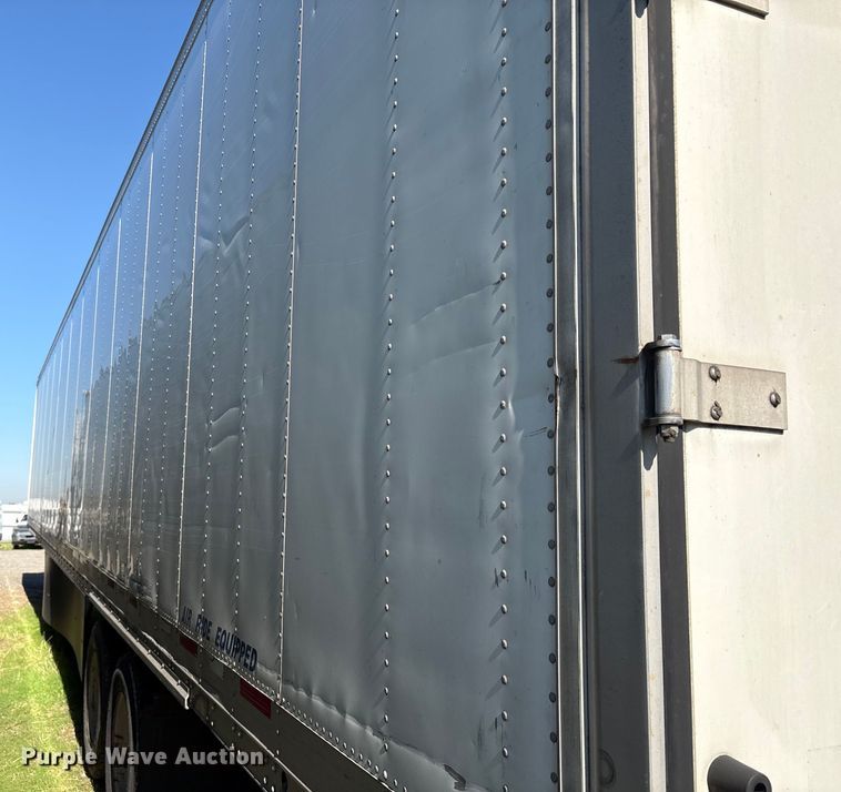 image for item YA1370 2017 CIMC 1RLR5505 refrigerated van trailer