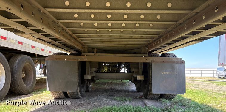 image for item YA1370 2017 CIMC 1RLR5505 refrigerated van trailer