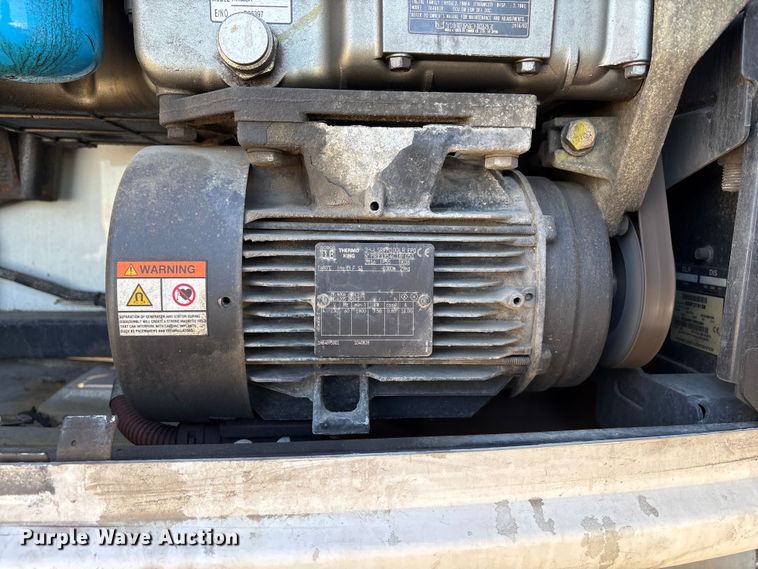 image for item YA1370 2017 CIMC 1RLR5505 refrigerated van trailer