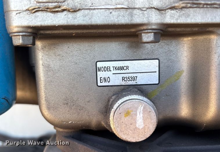 image for item YA1370 2017 CIMC 1RLR5505 refrigerated van trailer