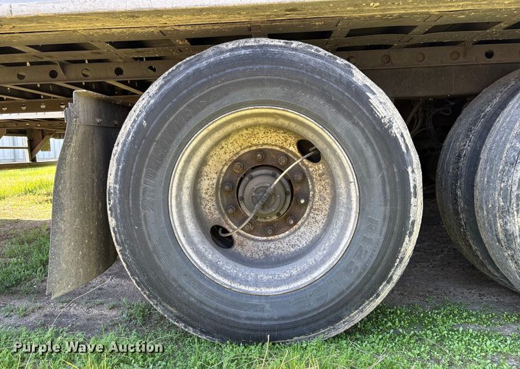 image for item YA1370 2017 CIMC 1RLR5505 refrigerated van trailer