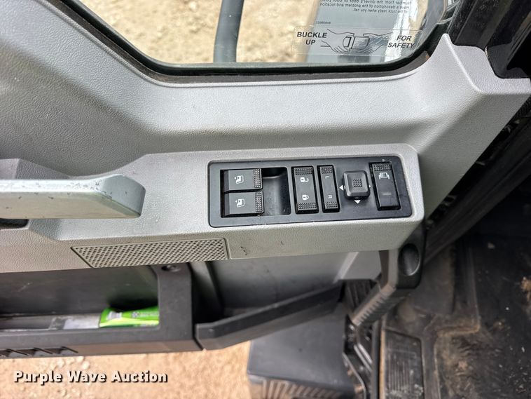 image for item YA1382 2020 Mack Anthem semi truck