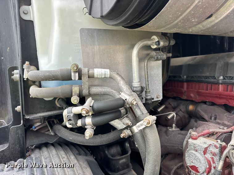 image for item YA1382 2020 Mack Anthem semi truck