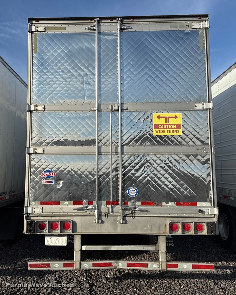 image for item YA1385 2018 Utility VS2RA refrigerated van trailer