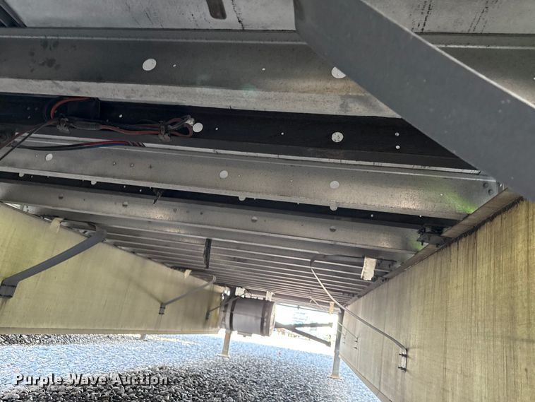 image for item YA1385 2018 Utility VS2RA refrigerated van trailer