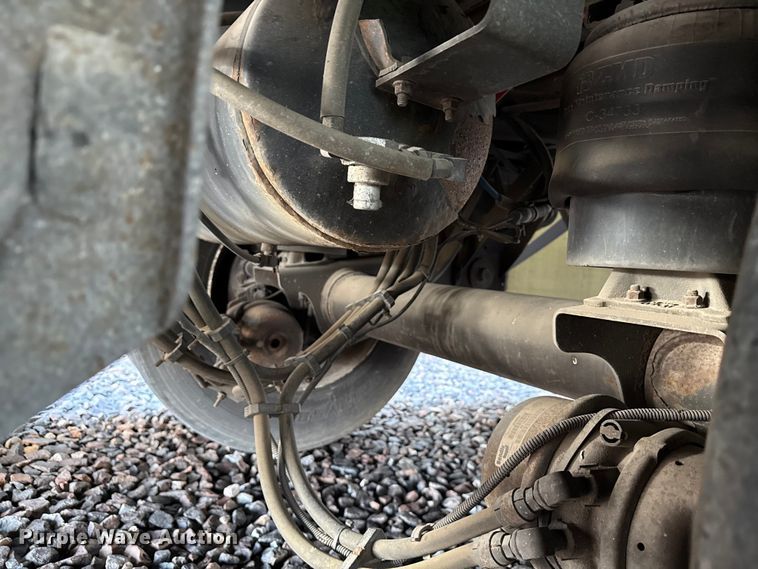 image for item YA1385 2018 Utility VS2RA refrigerated van trailer