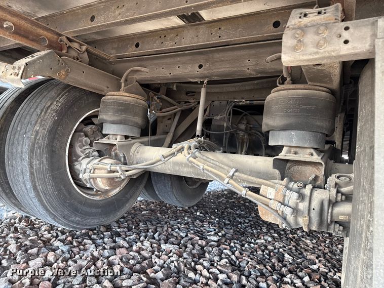 image for item YA1385 2018 Utility VS2RA refrigerated van trailer