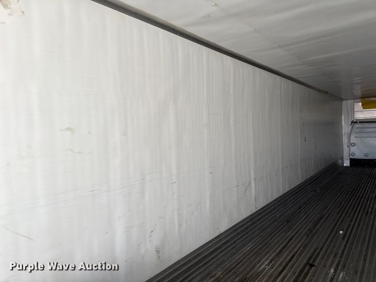 image for item YA1385 2018 Utility VS2RA refrigerated van trailer